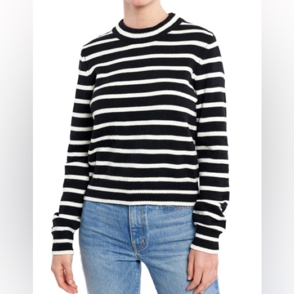 La ligne black and white striped hardy sweater